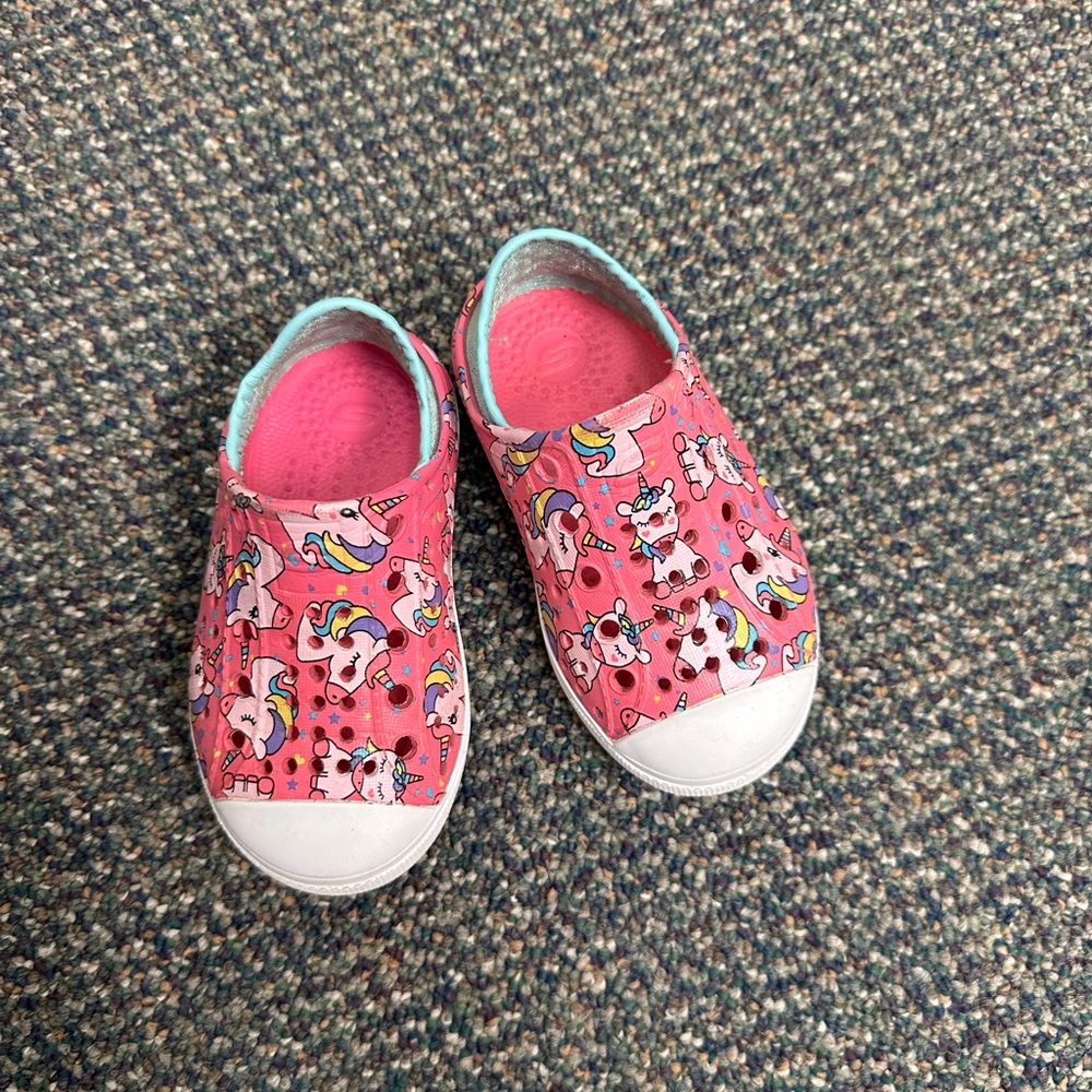 Skechers Pink and White Sneakers with Ventilation and Rubber Toe Cap